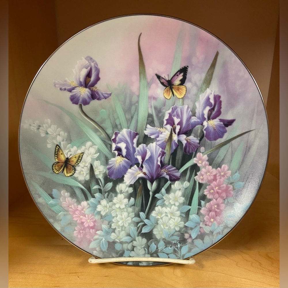 EDWIN KNOWLES TOPAZ BEAUTIES COLLECTABLE PLATE by TAN CHUN CHIU
